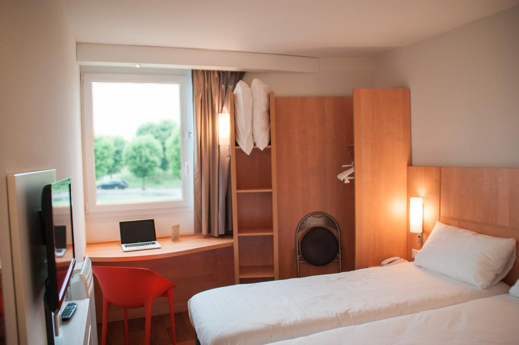 Hotel Ibis Rambouillet Zewnętrze zdjęcie