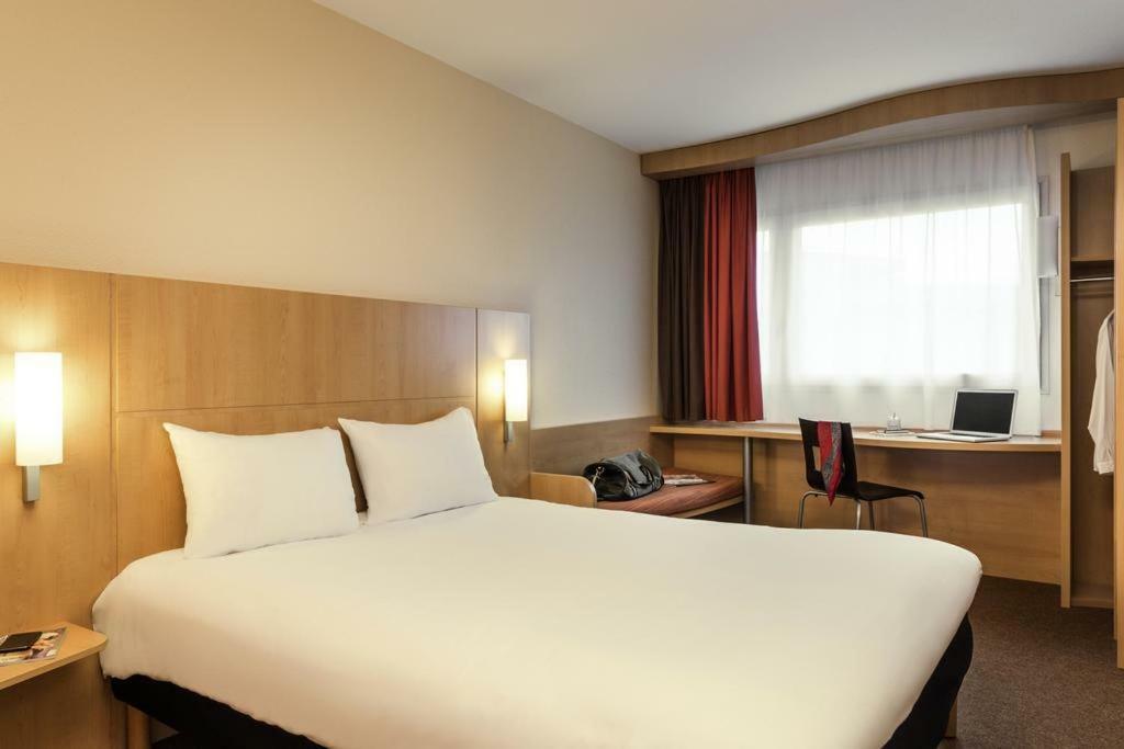 Hotel Ibis Rambouillet Zewnętrze zdjęcie